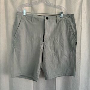 O'Neill Men's Light Gray Flat Front Shorts